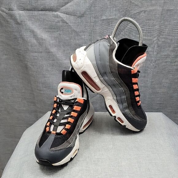 Nike Air Max 95 Grey Speckle Sole CZ0191-001 Mens Sneakers SZ 8